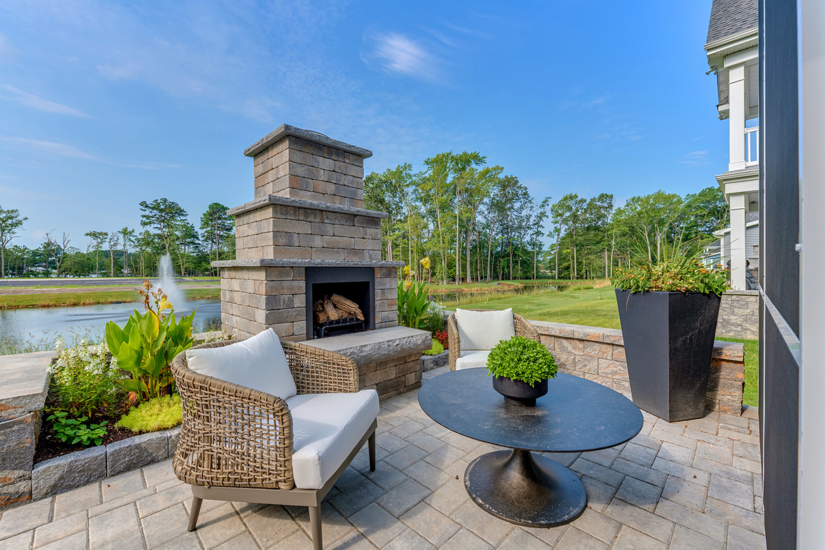 Stonefield The Stonefield at Bridgewater - Outdoor Living - Idea Gallery